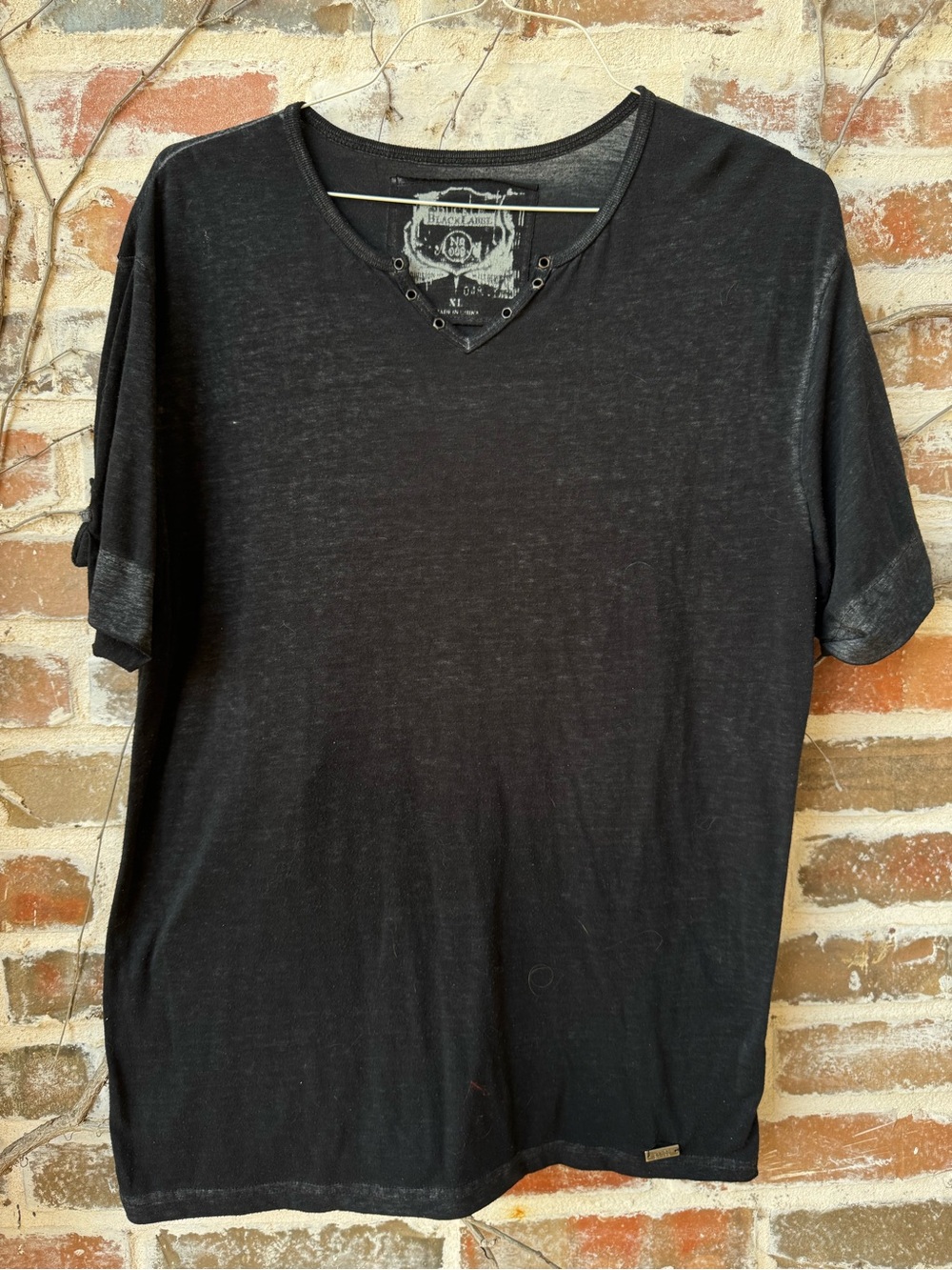 Buckle Black Label No. 48 Men's Burnout Henley T-Shirt Black XL